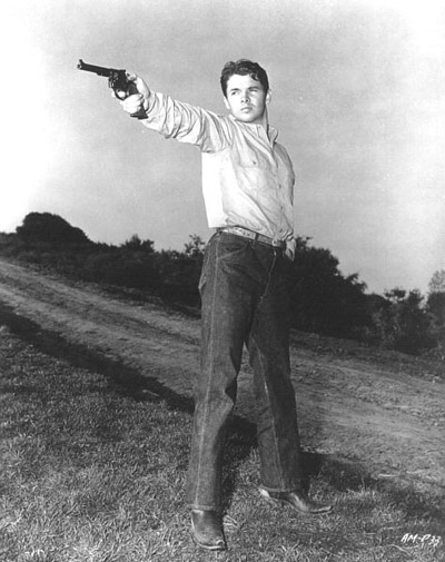 A casual photo of Audie Murphy