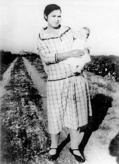 A childhood photo of Audie Murphy