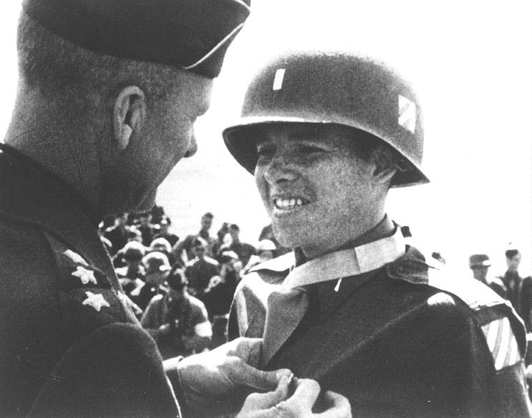 A military photo of Audie Murphy