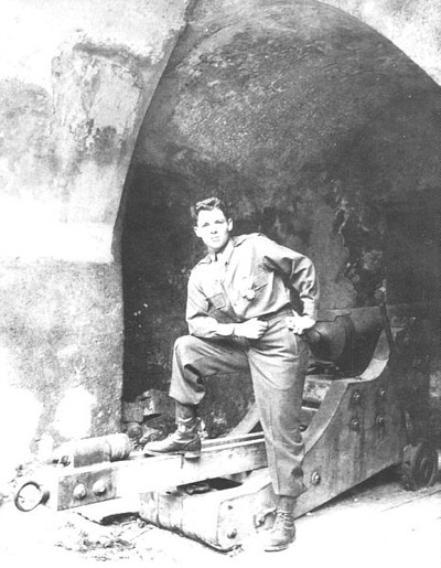 A military photo of Audie Murphy