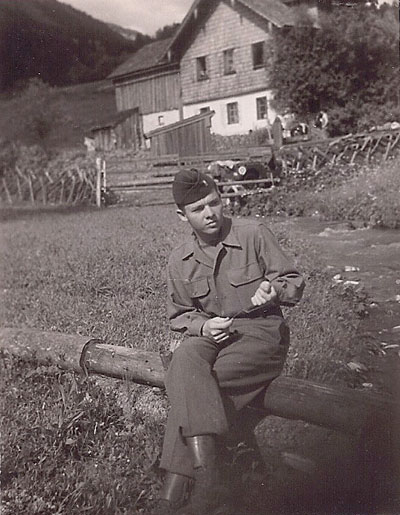A military photo of Audie Murphy