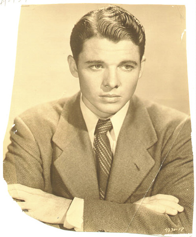 A portrait photo of Audie Murphy