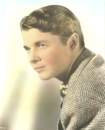 A portrait photo of Audie Murphy