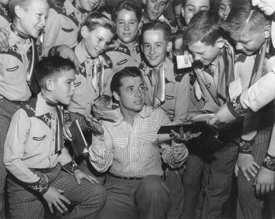 A publicity photo of Audie Murphy