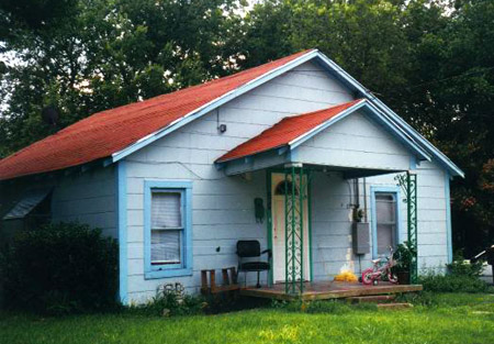 Home of Audie's sister, Corrine and her husband Poland Burns at 203 W. Neathery Street, Farmersville, Texas from 1940 to 1941 where Audie Murphy's mother died. 